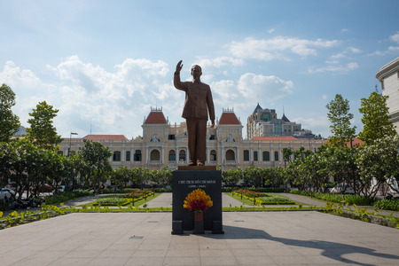 HO CHI MINH CITY, Vietnam. Facade of the Ho Chi Minh City Hall. Ho Chi Minh statue in front of City Hall, Saigon,known as Ho Chi Minh City People's Committee Head office.のeditorial素材