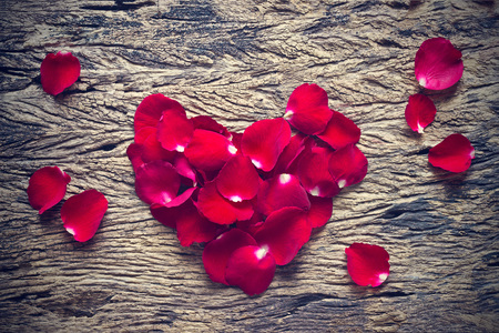 Heart from flowers on wooden background,valentin day conceptの写真素材