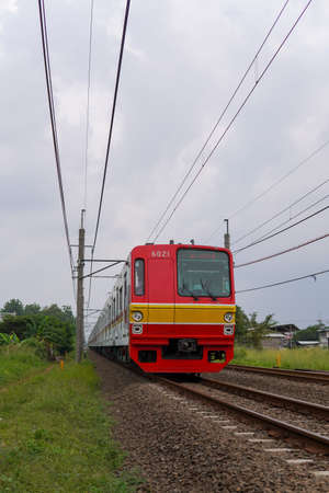 The train that passes in the morning