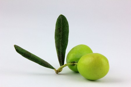 olives,isolated on white の写真素材