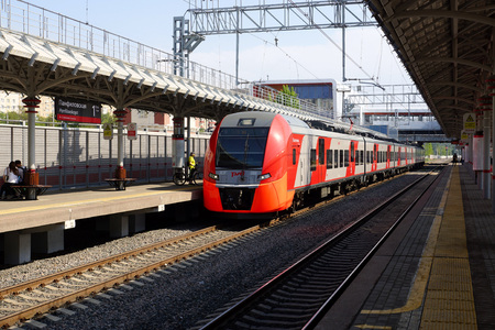 MOSCOW, RUSSIA - May 9, 2019. The Lastochka train at the Panfilovskaya platform of the Moscow Central Circle.のeditorial素材