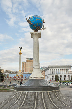 Kyiv, Ukraine - 03.27.2023: Independence Square and Khreshchatyk Street in war time in Kyiv, Ukraine. War of Russia against Ukraine. View of Maidan Nezalezhnosti.のeditorial素材
