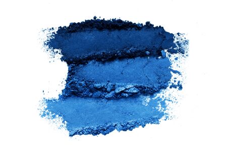 Crushed eyeshadow makeup set isolated on white background. Color of the year 2020 Classic Blue. - Imageの写真素材