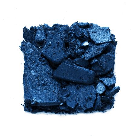 Eyeshadow sample isolated on white background. Color of the year 2020 Classic Blue. - Imageの写真素材