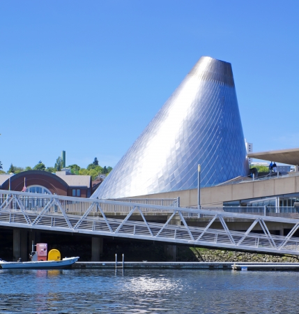 Tacoma downtown marina with Glass Museum dome.のeditorial素材