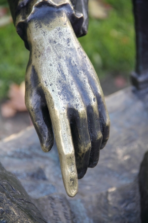 The hand of the statue of iron close up の写真素材