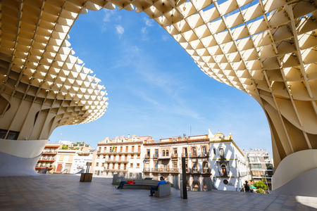Sevilla, SPAIN - September 10, 2015:  Metropol Parasol in Plaza de la Encarnacion on MAY 02, 2013 in Sevilla, Spain. J. Mayer H. architects, it is made from bonded timber with a polyurethane coating.のeditorial素材