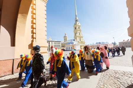 Procession of clowns on Funny festival XVI in Petersburgのeditorial素材