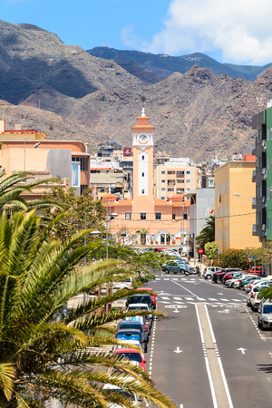 Santa Cruz de Tenerife, SPAIN - MAY 3, 2012: Mercado Municipal Nuestra Senora de Africa La Recova or Municipal Market Our Lady of Africa La Recova shopping mall. Central entranceのeditorial素材