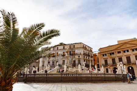 Palermo, Italy - May 9, 2019: whole panorama of Praetorian fountain in Piazza Pretoria or Praetorian Square, bright sunny evening. was built in 1554 by Francesco Camigliani, Renaissanceのeditorial素材