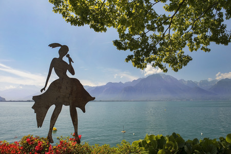 MONTREUX, SWITZERLAND - September 02: modern sculpture on the shores of Lake Geneva in Montreux, Switzerland on September 02, 2016のeditorial素材