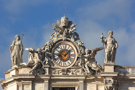 Vatican: January 02, 2017 : one of the giant clocks on the facade Saint Peter basilica on january 02, 2017 Vatican. two clocks were added on both sides of the  facade in 1786-1790 by Giuseppe Valadierのeditorial素材