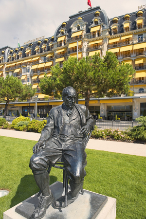 MONTREUX,SWITZERLAND-September 6: bronze statue of Vladimir Nabokov ,russian-american novelist, author of famous Lolita in the gardens of the Montreux Palace hotel in Montreux, Switzerland on September 6, 2016のeditorial素材