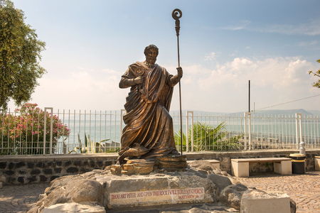 CAPERNAUM, ISRAEL - APRIL 01: Statue of apostle Peter near the waterside of Capernaum on the sea of Galilee, april 01, 2017 in Israelのeditorial素材