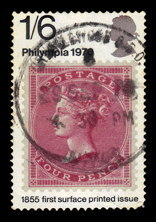 UNITED KINGDOM - CIRCA 1970: A stamp printed in Great Britain shows image of the english postage stamp of 1855 of the issue with profile of Queen Victoria, first surface printed issue, series Philympia 70 - Stamp Exhibition, circa 1970のeditorial素材
