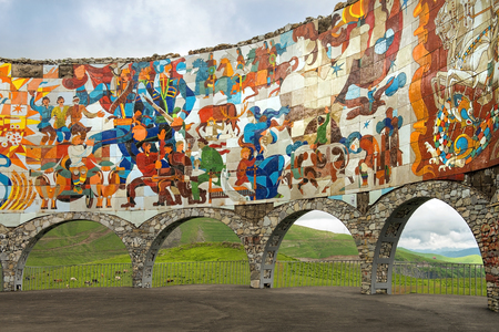 monument to friendship between the countries of Georgia and Russia, build in 1983 to celebrate the bicentennial of the Treaty of Georgievskのeditorial素材