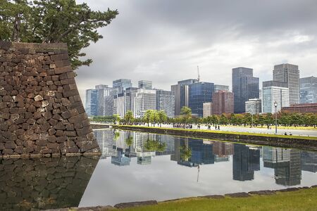 Tokyo, Japan - november 09, 2019: cityscape of Tokyo, view of the central business district of Tokyo from a city public parkのeditorial素材