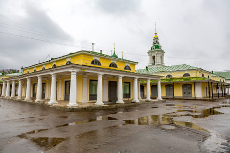 KOSTROMA, RUSSIA - APRIL 27, 2017: Empty places for trade in the center of the old cityのeditorial素材