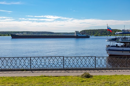 The shore of the grandiose Russian Volga river near the town of Myshkin on a summer day. Yaroslavl regionの写真素材