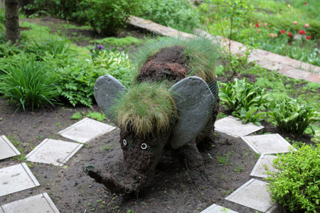 VLADIMIR, RUSSIA - MAY 19, 2018: Patriarchal Garden in the historical center of the city. Known as a place of cultural rest from the XVI centuryのeditorial素材