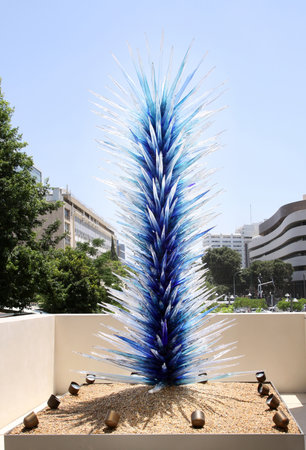 TEL AVIV - JULY 18: Chihuly exhibit Art glass at "Litvak" gallery on june 18, 2011 in Tel Aviv のeditorial素材