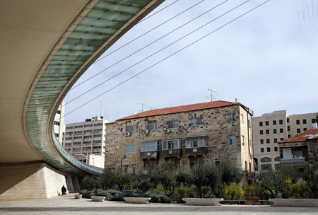 JERUSALEM, ISRAEL - DECEMBER  03, 2014: String Bridge at the entrance to Jerusalem, Architect Calatravaのeditorial素材