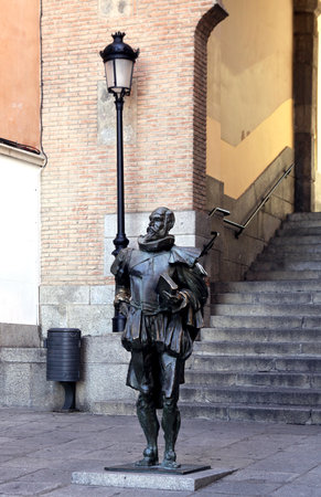 TOLEDO, SPAIN - OCTOBER 07, 2013: Monument to the writer Miguel de Cervantes in Toledoのeditorial素材