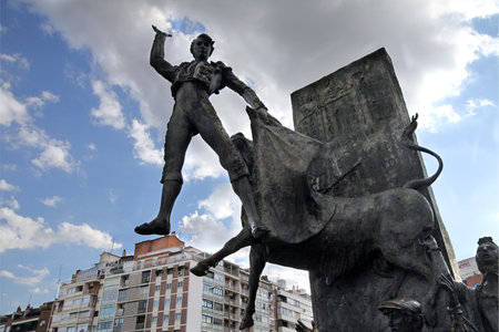 MADRID, SPAIN - OCTOBER 05, 2013: Monument to the Fallen matadors in the Plaza de Toros in Madridのeditorial素材