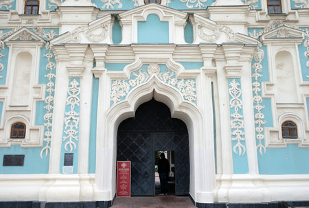 KIEV, UKRAINE - OCTOBER 05, 2019: Entrance to the territory of the Sofia Monastery through the gate in the bell tower of the Hagia Sophiaのeditorial素材