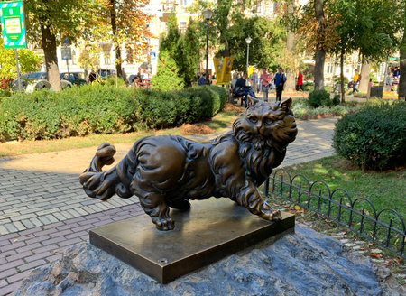 KIEV, UKRAINE - OCTOBER 02, 2019: City sculpture of a cat named Panteleimon in Kievのeditorial素材