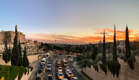 JERUSALEM, ISRAEL - DECEMBER 28, 2021: Beautiful winter sunset in Jerusalem on Jaffa streetのeditorial素材