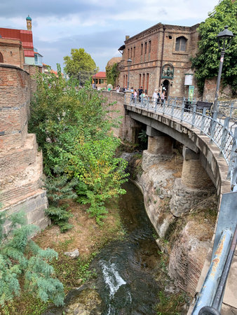 TBILISI, GEORGIA - OCTOBER 04, 2022: The Abanotubani sulfur springs area and the Tsavkisitskali river in the old district of Tbilisiのeditorial素材