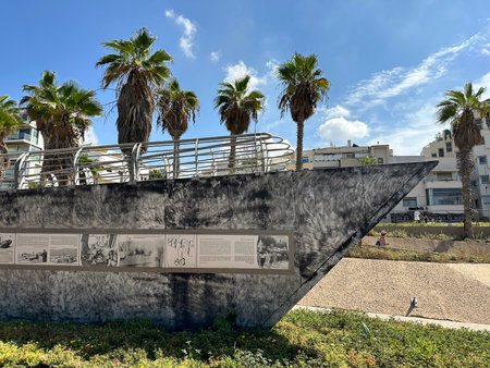 TEL AVIV, ISRAEL - OCTOBER 03, 2023: Commemoration of the illegal immigration of Aliyah Bet Jews into modern Israel between 1934 and 1944 in London Squareのeditorial素材