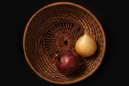 Onions in  basketの写真素材