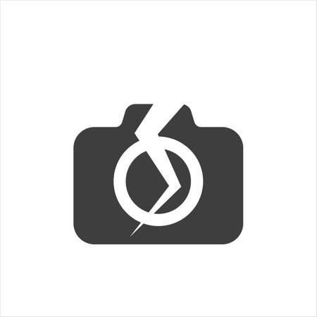 Broken camera icon. Cartoon of broken camera vector icon for web design isolated on white backgroundのイラスト素材