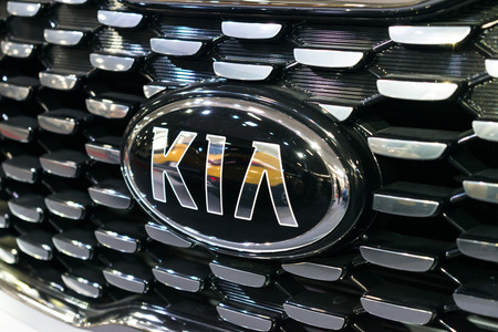 KROPIVNITSKIY, UKRAINE  â 27 September, 2018: Close up KIA logo. New KIA Sorento car details at motor show, Automobile Salon, selective focusのeditorial素材