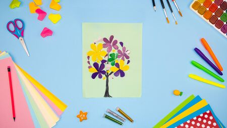 Creative Activities, Cut Paper Art, Easy Crafts for Kids, engaging activities for DIY gift for mom in Mothers Day.の写真素材