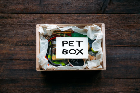Pet Subscription Box for Dogs and Cats. Subscription pet Box with Organic Treats, Fun Toy, Bully Sticks, All-Natural Chews, skincare or wellness item, gadgets and seasonal gearの写真素材