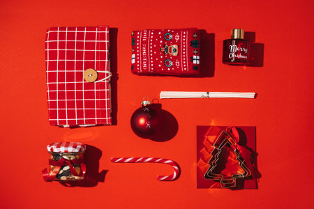 Last Minute Christmas Gifts for friends, colleagues, neighbors. Comfy Christmas Gifts ideas. Red...