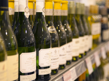 LONDON UK - MAY 7, 2014  Vine display, Canary wharf trading ariaのeditorial素材