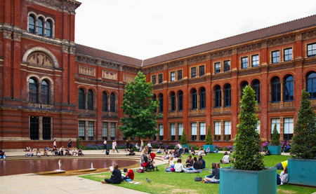 LONDON, UK - AUGUST 24, 2014: Victoria and Albert Museum historic building. V&A Museum is the world\\のeditorial素材