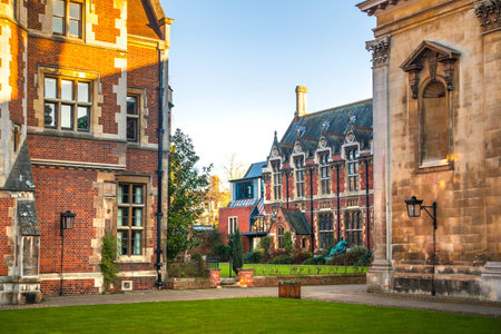 CAMBRIDGE, UK - JANUARY 18, 2015: Pembroke college, university of Cambridge. The inner courtyard with churchのeditorial素材