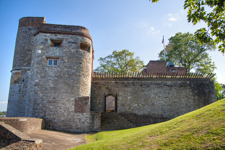 ROCHESTER, UK - MAY 16, 2015: Upnor Castle is an Elizabethan artillery fort located on the west bank of the River Medway in Kent. Main entranceのeditorial素材