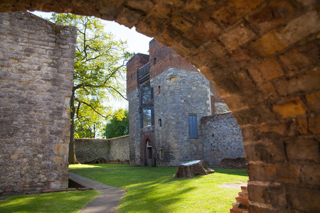 ROCHESTER, UK - MAY 16, 2015: Upnor Castle is an Elizabethan artillery fort located on the west bank of the River Medway in Kent. Main entranceのeditorial素材