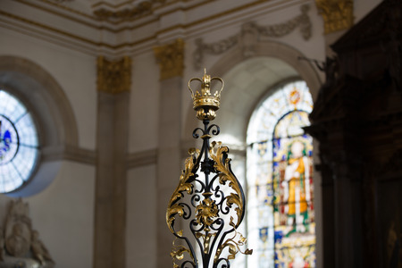 LONDON, UK - SEPTEMBER 20, 2015: Interior of Guildhall Yard, dated back to 1396 year. Hall contains memorials to  Admiral Lord Nelson, the Duke of Wellington, William Beckford, and Winston Churchill.のeditorial素材