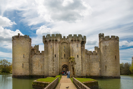 BODIAM, UK - 1 MAY, 2016:  Bodiam Castle 14th-century moated fortification.  Englandのeditorial素材