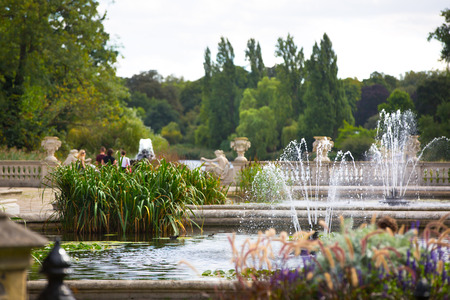 London, UK - September 8, 2016:  Italian garden with fountains in the Hyde parkのeditorial素材