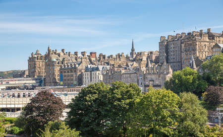 Edinburgh, UK - August 24, 2021: Edinburgh old town view from the City park at sunny dayのeditorial素材