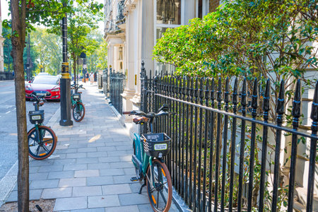 London, UK - 9 September, 2023: Beautiful Mayfair street with periodic buildings, leading to Hyde Park, one of the richest areas to live with fancy lifestyleのeditorial素材