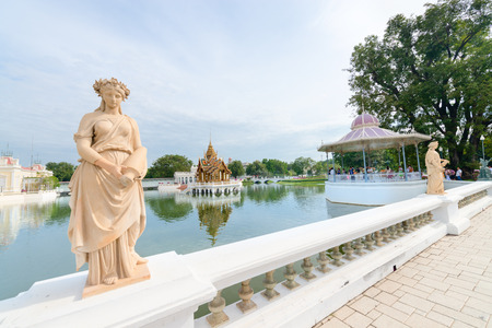Statue at royal summer Bang Pa-In Palace near Bangkok, Thailandのeditorial素材